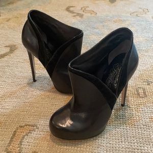 alejandro ingelmo grace asymmetrical bootie